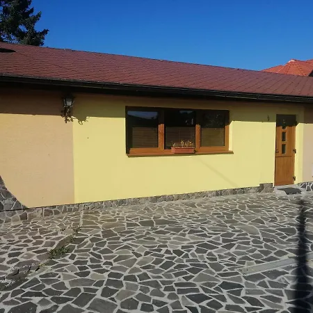Utulny Domcek Privat Bedrich Holiday home *