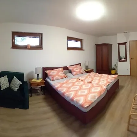 Holiday home Utulny Domcek Privat Bedrich