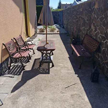 Utulny Domcek Privat Bedrich بيت للعطل *